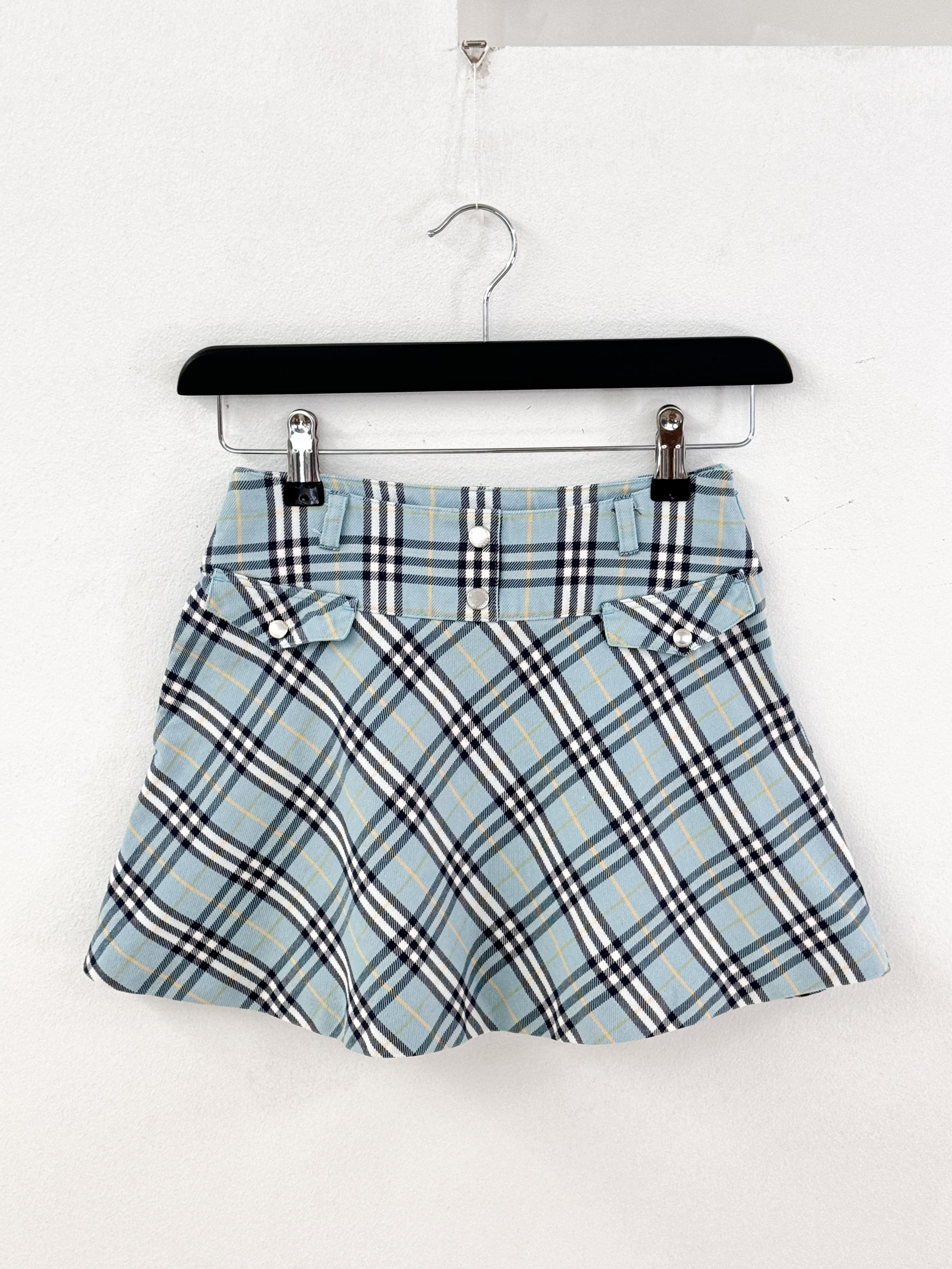 Burberry skirt 120 size